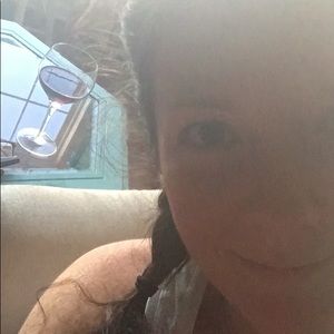 Meet your Posher, Becca